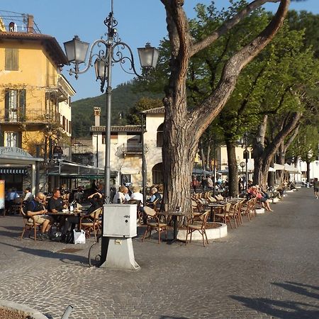 Appartamento Casa Glicine Garda  Esterno foto