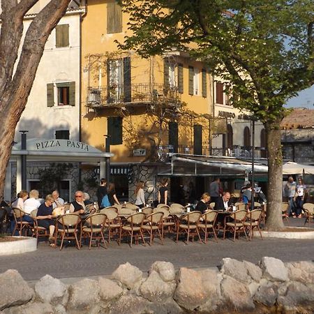 Appartamento Casa Glicine Garda  Esterno foto